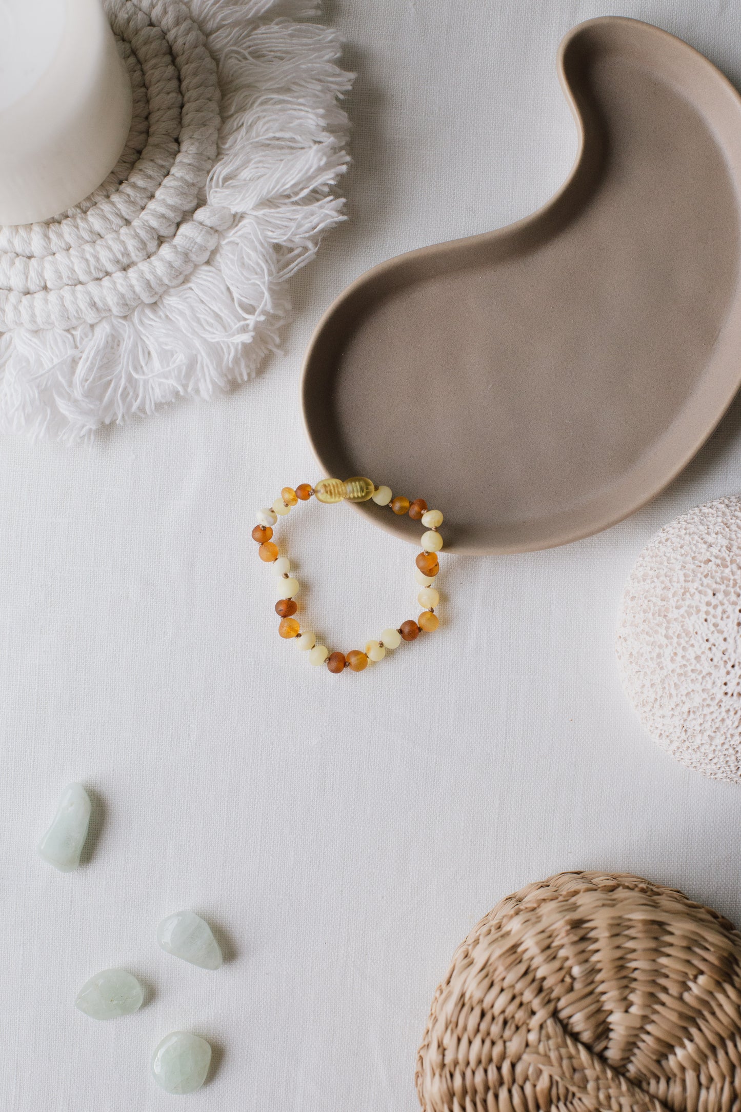 Ramona bracelet. Combined amber.